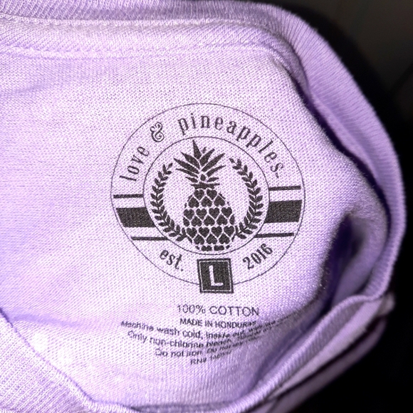 Love & Pineapples t-shirt sz. LG Purple - Picture 4 of 4